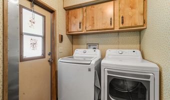 2074 Mustang Ln, Arcata, CA 95521