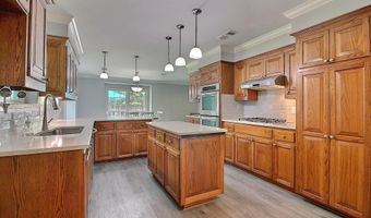 3328 Tezcucco Dr, Baton Rouge, LA 70820