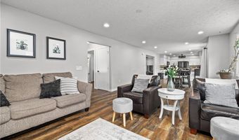 435 Berry Ridge Dr, Amherst, OH 44001