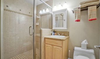 5730 Newcastle Ave, Encino, CA 91316