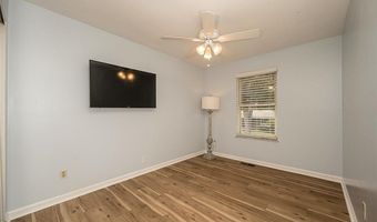 508 Arborwood Dr, Ballwin, MO 63021