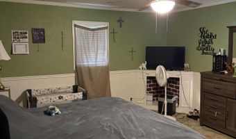 106 E 14th St, Abernathy, TX 79311