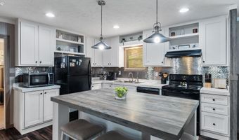 2801 Fudges Creek Rd, Barboursville, WV 25504