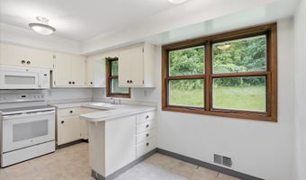 4015 Fairview Ave N, Arden Hills, MN 55112