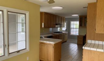 3231 Los Verdes Dr, Fallbrook, CA 92028