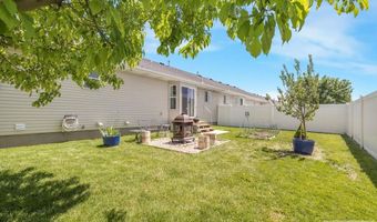 1190 Matchpoint Dr, Ammon, ID 83406