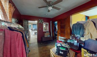 92 Water St, Chester, CT 06412