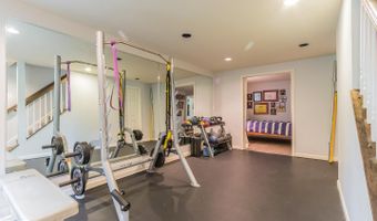 5336 WAPAKONETA Rd, Bethesda, MD 20816
