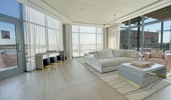 1201 N ROYAL St 214, Alexandria, VA 22314