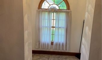 18 Finnin Rd, Allegheny Twp., PA 15068