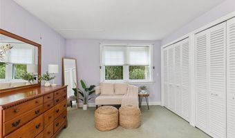 3 Indigo Rd, Barrington, RI 02806