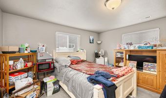 12417 W Pacific Ct, Airway Heights, WA 99001