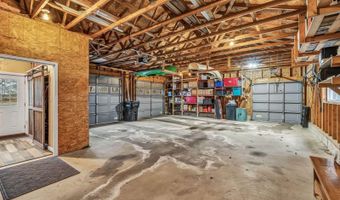 141 Kittredge Rd, Bangor, ME 04401