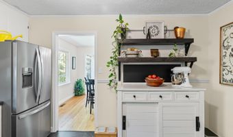 1604 Avondale Dr, Altavista, VA 24517