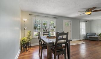 11 Thatcher Dr, Altamont, NY 12009