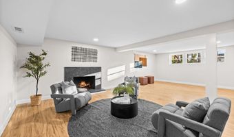 4405 LAUREL Rd, Alexandria, VA 22309
