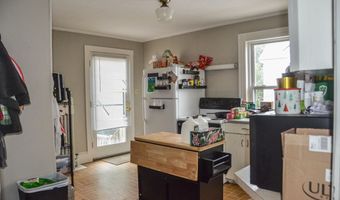 40 Chapel St, Augusta, ME 04330