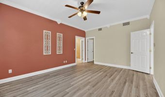 123 Aberdeen Pond Dr, Apollo Beach, FL 33572