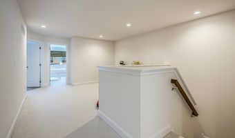 3075 N Spurway Dr, Ann Arbor, MI 48105