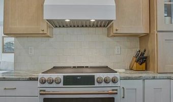 1408 CAPE ST CLAIRE Rd, Annapolis, MD 21409