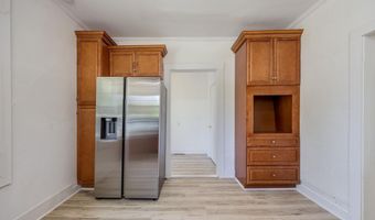 822 Chesnut St, Camden, SC 29020