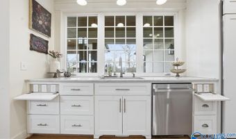 2582 S Broad St, Albertville, AL 35950