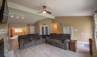 125 Cheri Ln, Antioch, IL 60002