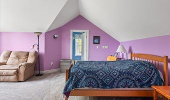 34 Goldsbury Woods Rd, Barre, VT 05641