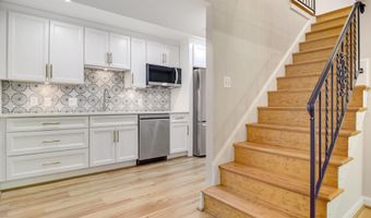 5019 FLEMING Dr, Annandale, VA 22003