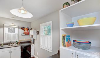 1717 Hamorton Pl, Charlotte, NC 28205