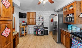 240 Herbert St, Alton, IL 62002