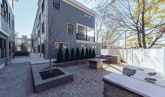 45 Spring St 6, Boston, MA 02132