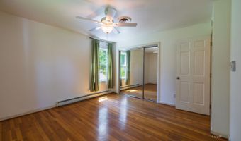 49 Canterbury Dr, Athens, OH 45701