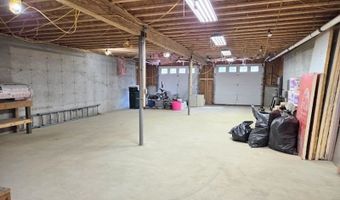 237 Halls Pond Rd, Charlestown, NH 03603