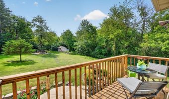 11923 Devonshire St, Algonquin, IL 60102