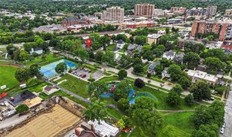 24 N Belmont Ave, Arlington Heights, IL 60004