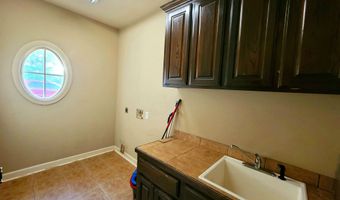 143 Silver Springs Dr, Benton, AR 72015