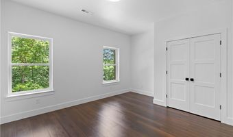 32 Warwick Dr, Bella Vista, AR 72714