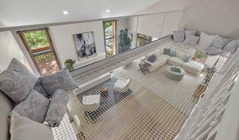 3427 E Dobson Pl, Ann Arbor, MI 48105
