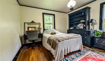 42 Mechanic St, North Smithfield, RI 02896