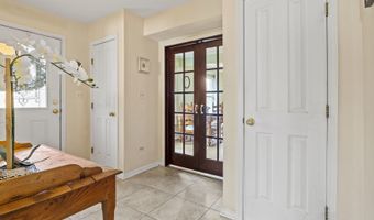 816 E Mayfair Rd, Arlington Heights, IL 60005