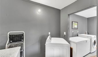 140 Haussauer Rd, Amherst, NY 14068