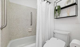 504 ORANGE Dr 11, Altamonte Springs, FL 32701