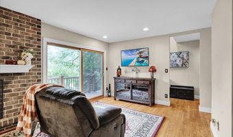 13 IRON Cir, Reading, PA 19607