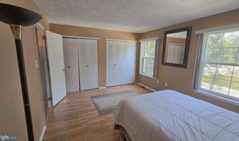 60 CHEROKEE Dr, Absecon, NJ 08205