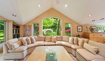2 Canterbury Ct, Alpine, NJ 07620