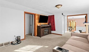 57 Twin Lakes Ave, Coventry, RI 02816