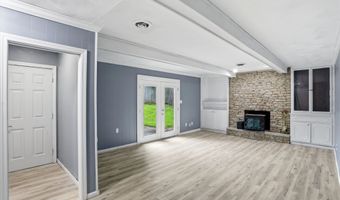 826 Yorkshire Rd, Anderson, IN 46012