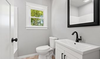 822 W FRANCES St, Appleton, WI 54914