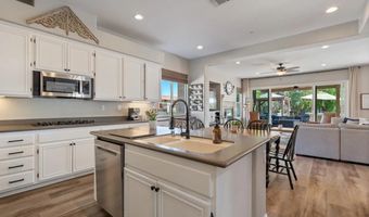 26112 Crescendo Dr, Escondido, CA 92026